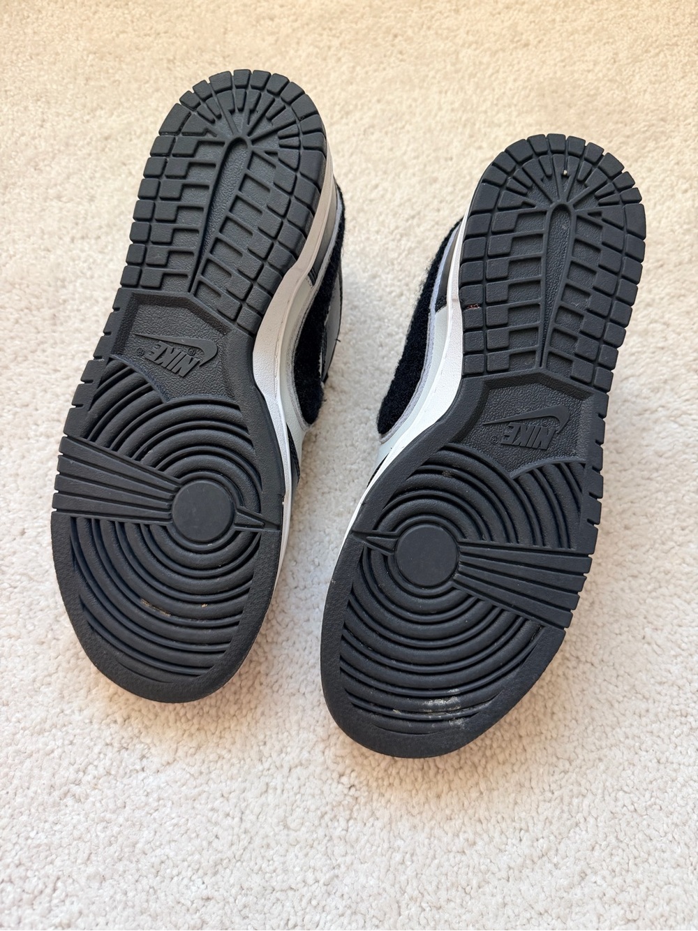 Nike Dunk Low Retro Chenille Swoosh - Picture 6 of 8